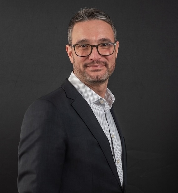 Emmanuel Lassalle, IMWI, intervenant au webinaire EcoLearn : "Conseil en Durabilité : Comment répondre aux nouveaux besoins stratégiques et opérationnels des entreprises ?" du 10 Mars 2026. Il pilote les transformations stratégiques dans des groupes internationaux et ETIs en conjuguant amélioration de la performance économique et création de valeur durable.