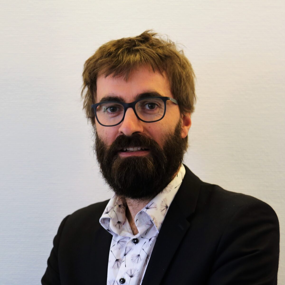 Léo Génin est associé chez I Care by BearingPoint, intervenant au webinaire EcoLearn : "Conseil en Durabilité : Comment répondre aux nouveaux besoins stratégiques et opérationnels des entreprises ?" du 10 Mars 2026.